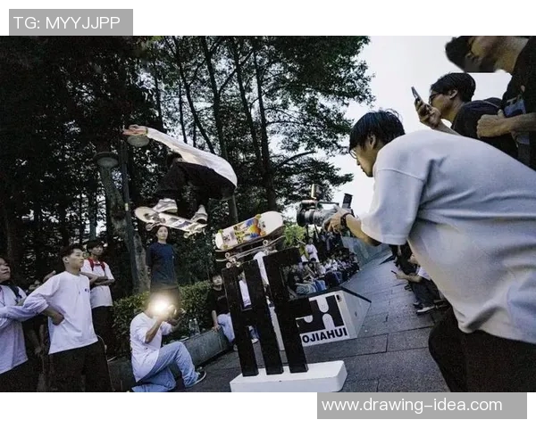 成都滑板队默契配合探秘：团队精神与技术的完美结合